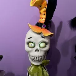 TheHolidayBarn.com Spooky Skelly Skull With Eyes That Light Up New!
