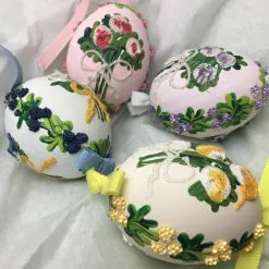 TheHolidayBarn.com Blue Flower Bouquet Egg Ornament