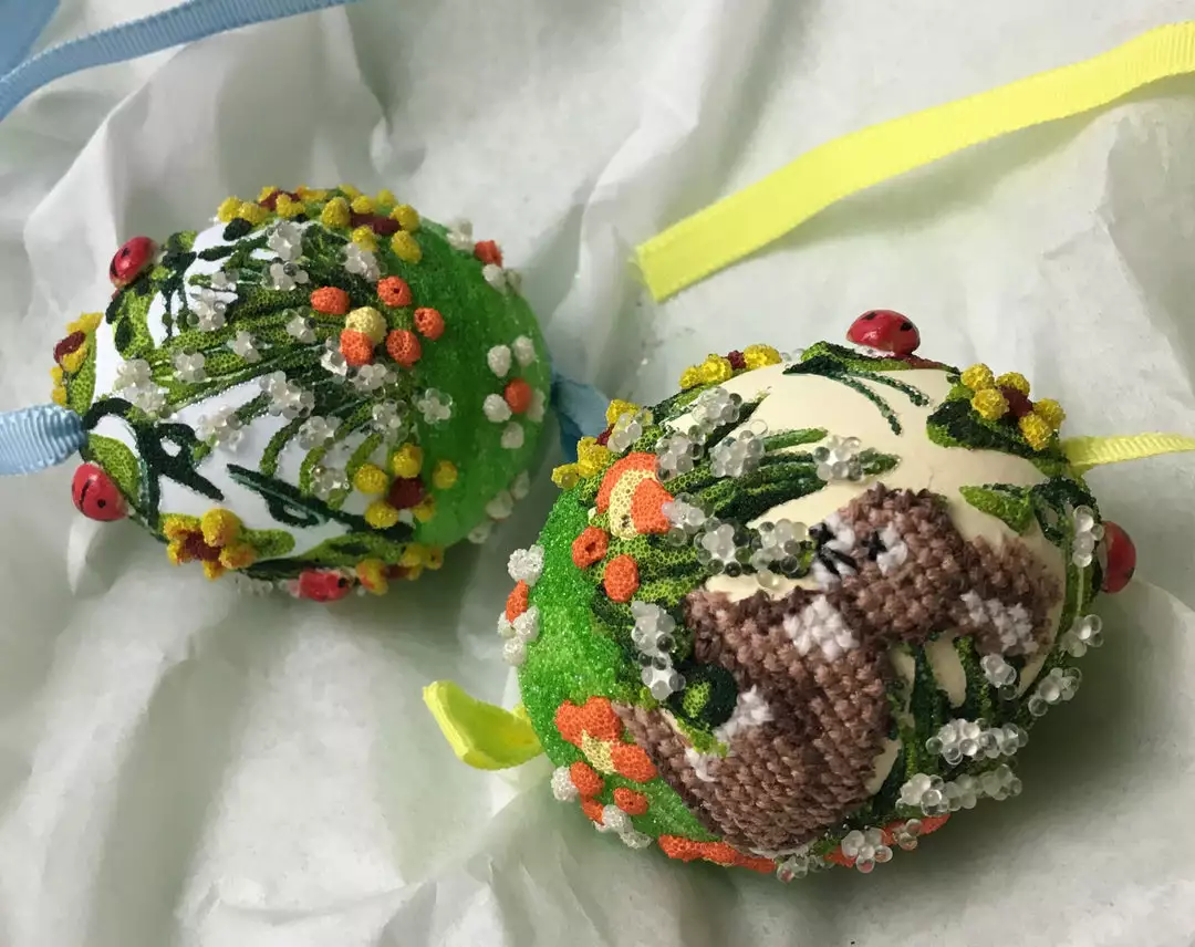 TheHolidayBarn.com Needlepoint Bunny Egg Ornament, Yellow New! 4 TheHolidayBarn.com Needlepoint Bunny Egg Ornament, Yellow New!